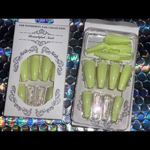 Pastel Green & Butterflies Press On Nails
